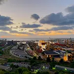 Rooftop With Large Harbor View Terrace Διαμέρισμα Κονστάντζα