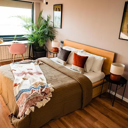 Rooftop With Large Harbor View Terrace