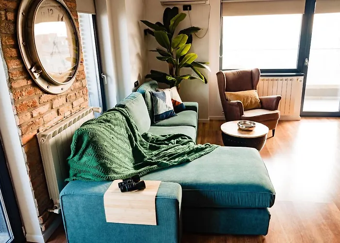 Rooftop With Large Harbor View Terrace *